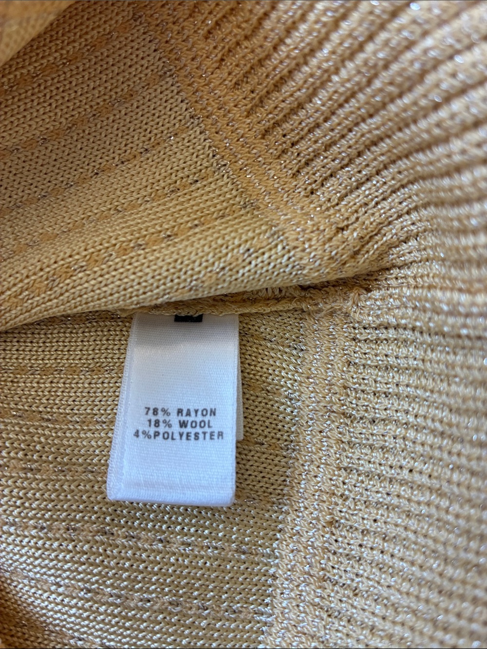 St John Gold & Silver Zip-Front Knit Sweater
Size medium - Picture 7 of 8